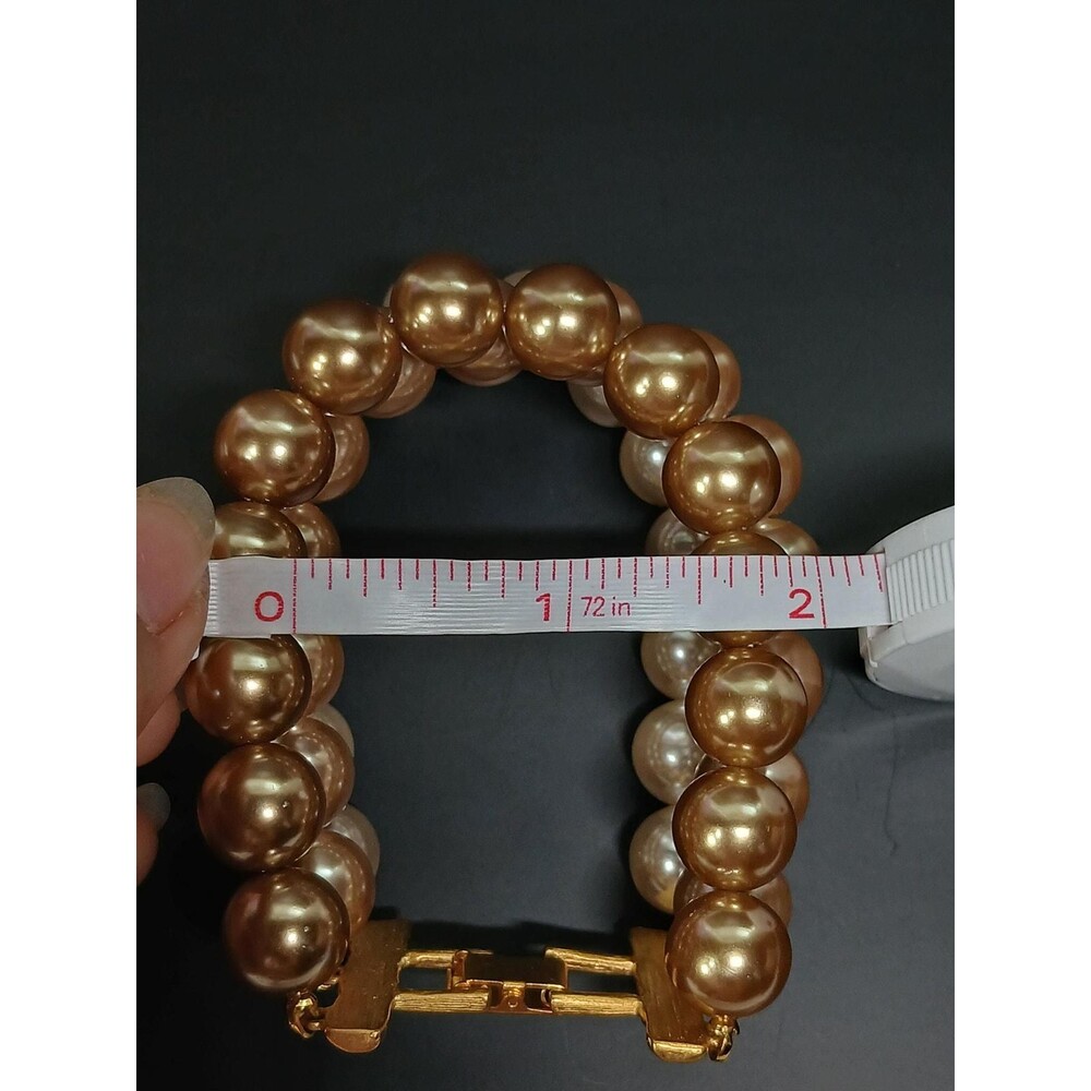 Three-Tone Faux Pearl Bracelet Gold Tone Box Clasp - Picture 5 of 16
